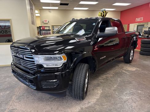 Used 2020 RAM 2500 Laramie image 35