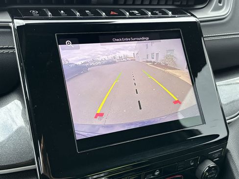 Used 2023 Jeep Grand Cherokee Altitude image 18