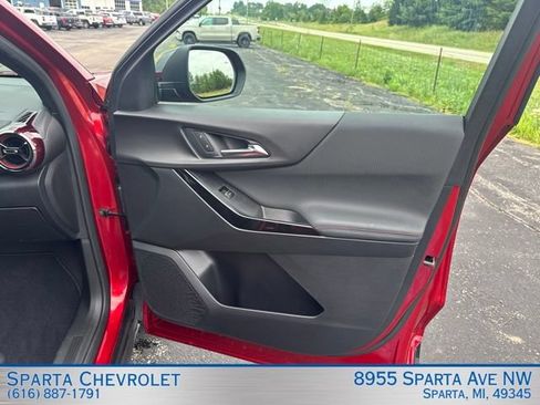 Used 2026 Chevrolet Equinox RS AWD/4WD image 28