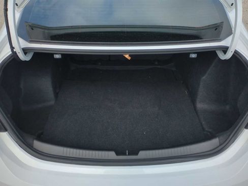 Used 2022 Chevrolet Malibu LS FWD image 24