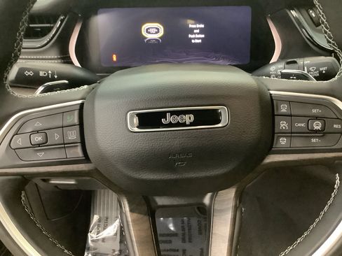 New 2026 Jeep Grand Cherokee Altitude AWD/4WD image 15