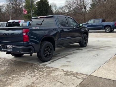 Used 2023 Chevrolet Silverado 1500 Custom w/ LPO, Dark Essentials Package AWD/4WD image 9