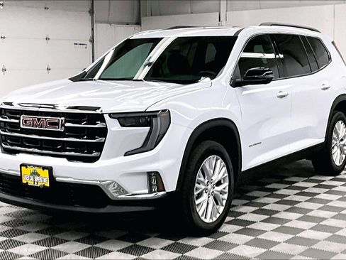 Used 2026 GMC Acadia Elevation w/ Elevation Premium Package AWD/4WD image 12