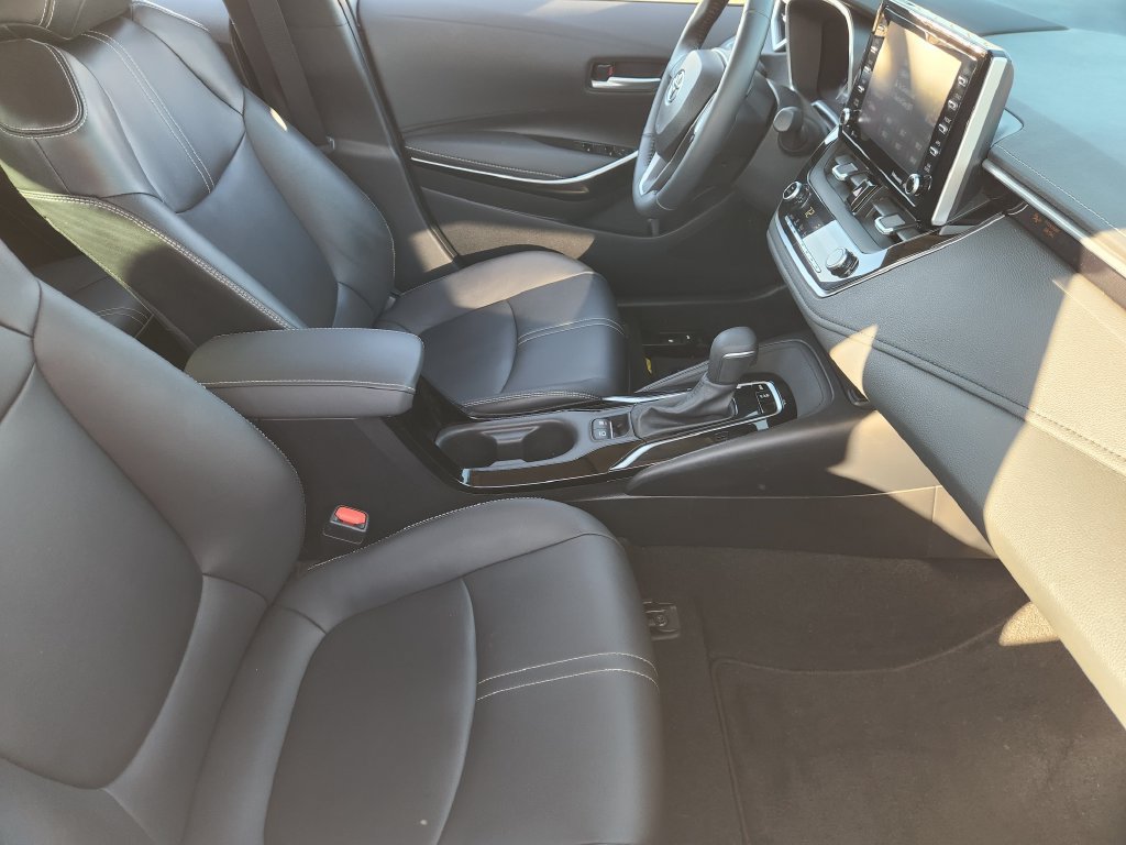Used 2020 Toyota Corolla XLE w/ Carpet Mat Package (TMS) FWD image 13