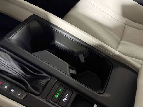 New 2025 Honda Accord SE image 15