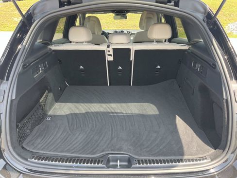 Used 2026 Mercedes-Benz GLC 300 4MATIC image 10