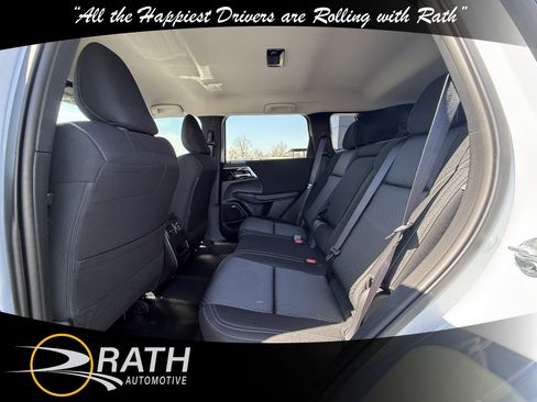 New 2026 Mitsubishi Outlander ES image 18