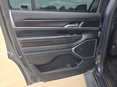Certified 2024 Jeep Wagoneer 4WD w/ Premium Group I image 20