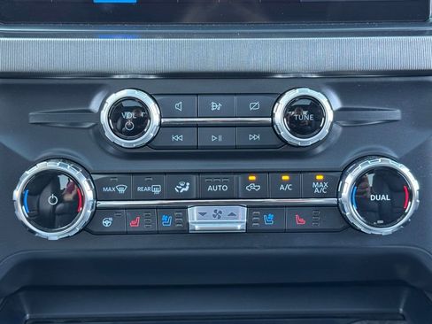 Used 2024 Ford F350 Platinum w/ Tremor Off-Road Package AWD/4WD image 25