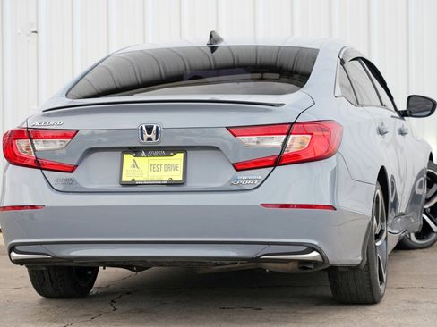 Used 2022 Honda Accord Sport image 4