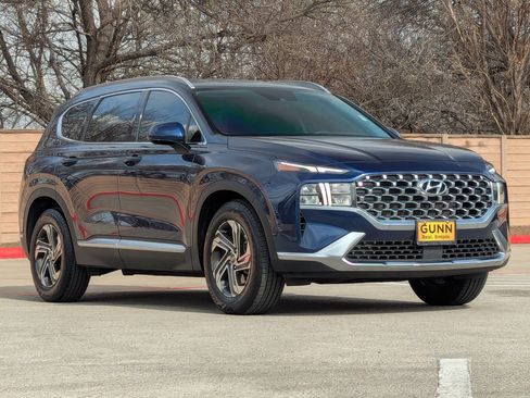 Used 2022 Hyundai Santa Fe SEL image 2