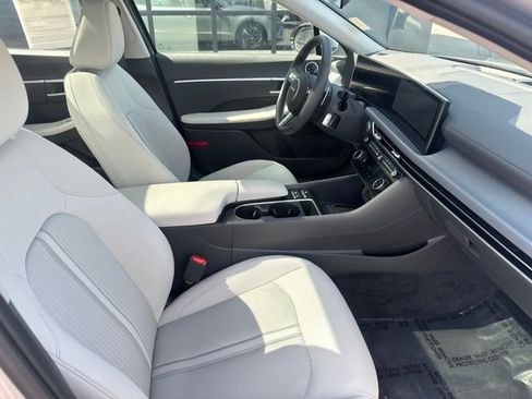 Used 2025 Hyundai Sonata SEL FWD image 27