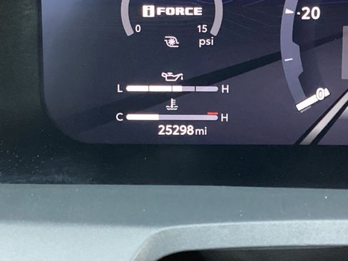 Used 2024 Toyota Tacoma TRD Sport image 3