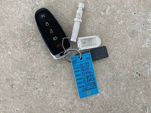 Used 2014 Ford C-MAX Energi SEL image 26