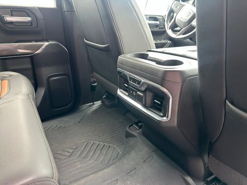 Used 2020 GMC Sierra 1500 AT4 w/ AT4 Premium Package AWD/4WD image 38