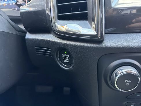 Used 2023 Ford Ranger Lariat RWD image 27