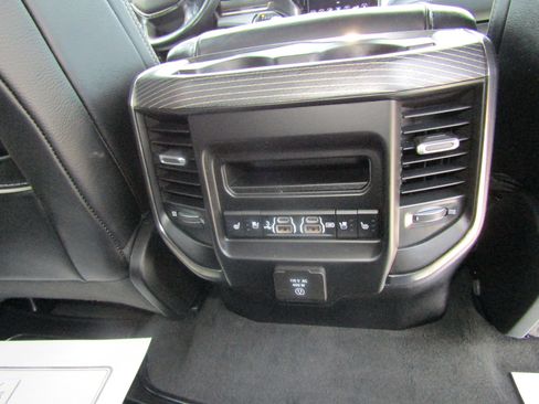 Used 2020 RAM 1500 Limited AWD/4WD image 21