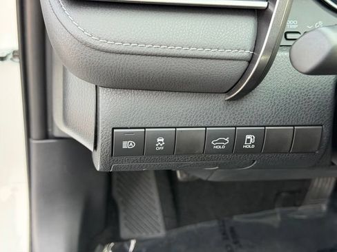 Used 2020 Toyota Camry SE FWD image 20