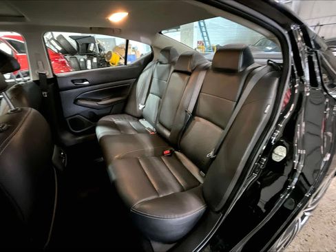 Used 2019 Nissan Altima 2.5 Platinum FWD image 21