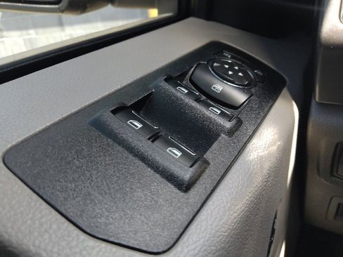 Used 2020 Ford F150 XLT AWD/4WD image 27