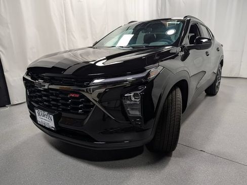 New 2026 Chevrolet Trax RS w/ Sunroof Package FWD image 7