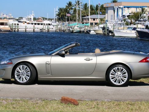 Used 2011 Jaguar XK Convertible image 6