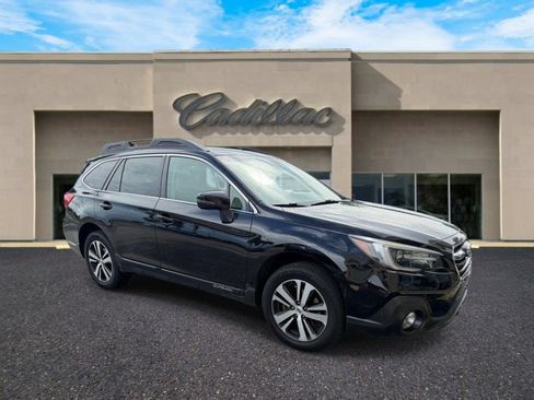 Used 2018 Subaru Outback 2.5i Limited AWD/4WD image 1
