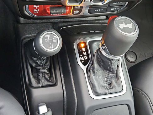 New 2026 Jeep Wrangler Unlimited Rubicon image 32