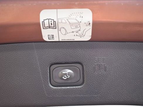 Used 2017 Ford Edge Titanium w/ Equipment Group 301A image 44