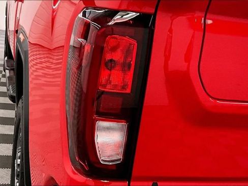 Used 2025 GMC Sierra 2500 SLE w/ SLE Value Package; AWD/4WD image 34