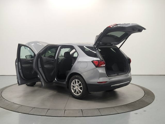 Used 2024 Chevrolet Equinox LT FWD image 14