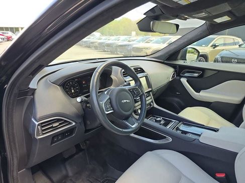 Used 2020 Jaguar F-PACE Prestige AWD/4WD image 23