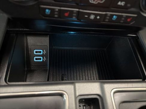 Used 2018 Ford F150 Raptor w/ Equipment Group 802A Luxury image 32