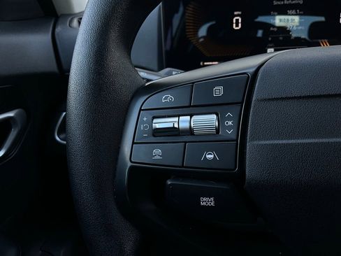 Used 2025 Kia K4 LXS image 33