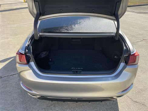 Used 2021 Lexus ES 350 F Sport image 10