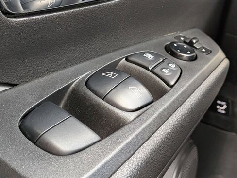 Used 2023 Nissan Kicks SR w/ SR Premium Package image 25