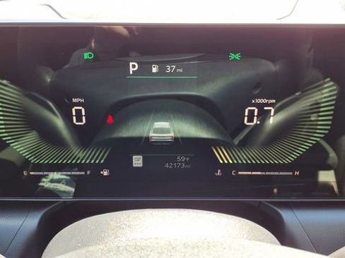 Used 2025 Kia K4 LXS image 28