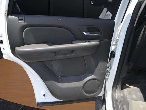 Used 2010 Chevrolet Tahoe LS w/ Interior Plus Package image 14