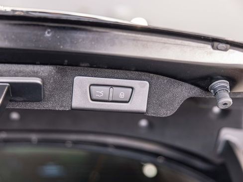 Used 2021 Maserati Ghibli RWD image 17