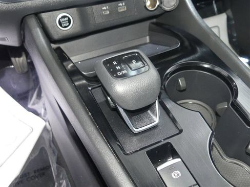 Used 2023 Nissan Rogue S image 35