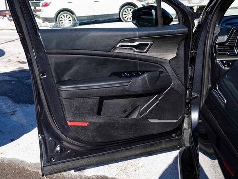 Used 2023 Kia Sportage X-Line w/ X-Line Premium Package image 11