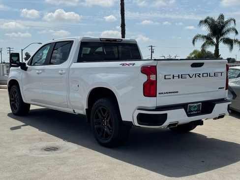 Used 2022 Chevrolet Silverado 1500 RST image 2