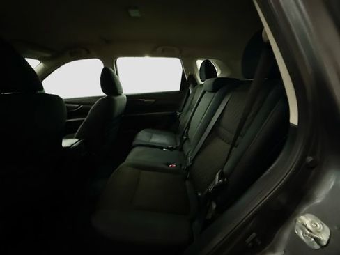 Used 2020 Nissan Rogue S image 20