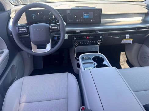 New 2026 Hyundai Ioniq 9 SEL image 6