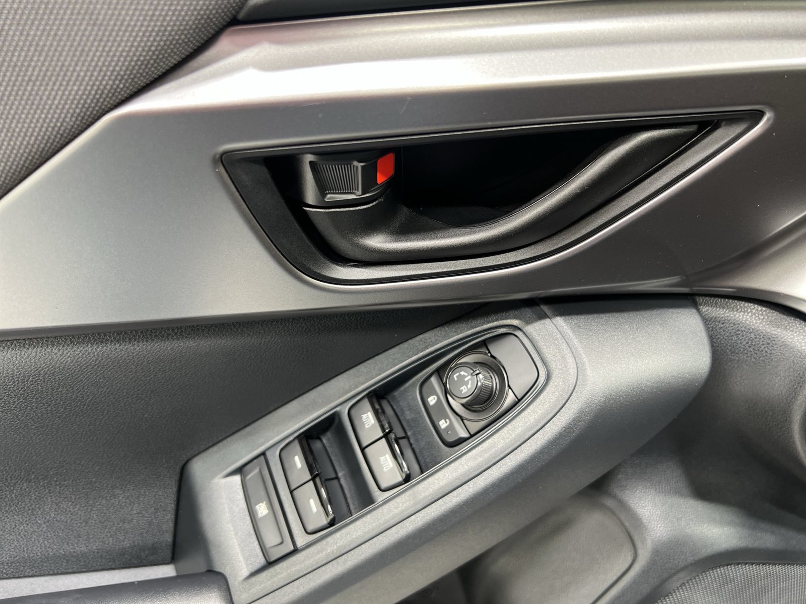 Certified 2025 Subaru Impreza 2.0i Sport AWD/4WD image 13