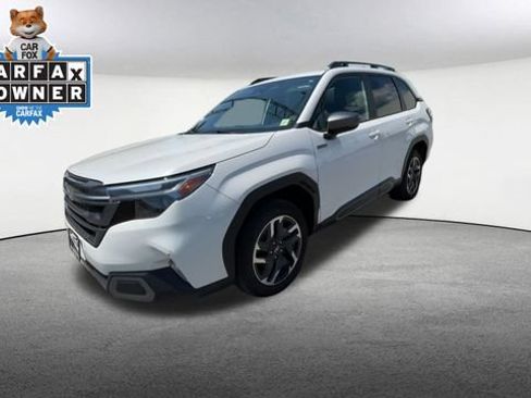 Used 2025 Subaru Forester Limited AWD/4WD image 5