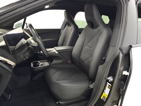 Used 2024 BMW iX xDrive50 w/ Sport Package AWD/4WD image 17