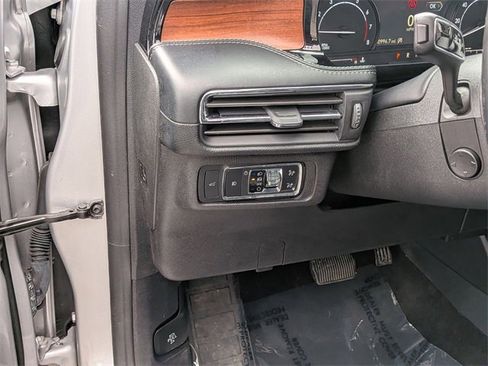 Used 2020 Lincoln Corsair Reserve w/ Equipment Group 201A image 15