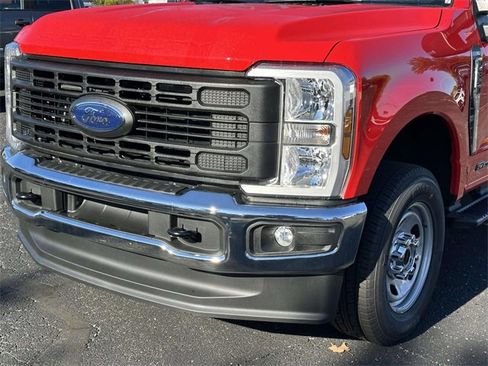 New 2026 Ford F350 XL w/ XL Chrome Package image 8