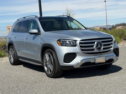 Used 2026 Mercedes-Benz GLS 450 4MATIC image 6